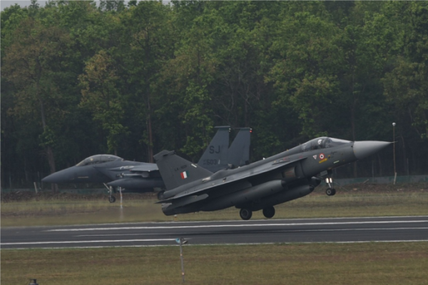 宏琳优配 外媒：印度签署约70亿美元合同采购97架国产“光辉”战斗机